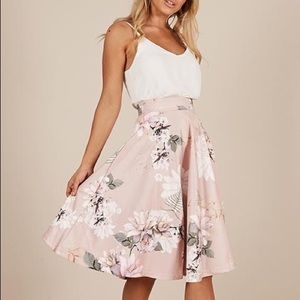 Showpo Whirlwind Midi Skirt In Blush Floral - Size 6